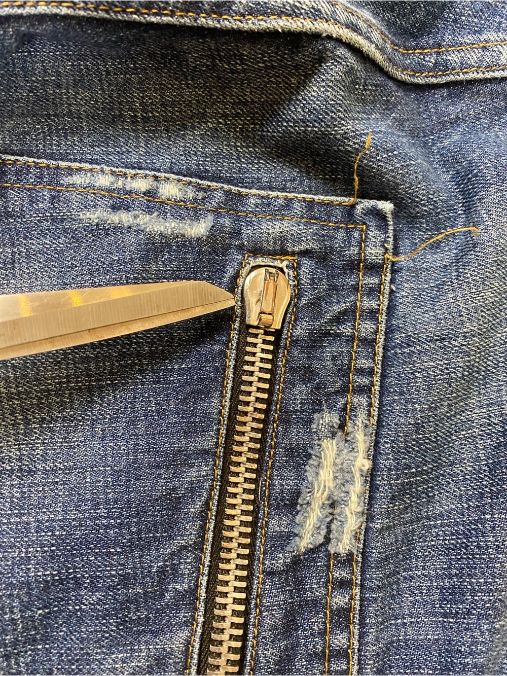 Pierre Balmain Men's Straight-Leg Distressed Denim Jeans in Blue - Picture 14 of 16
